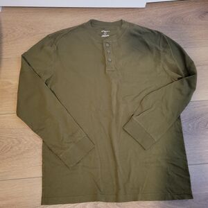 Goodfellow & Co Forest Green Long Sleeve Henley